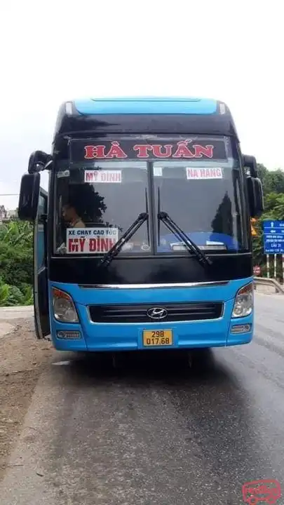 Hà Tuấn Bus Lines Bus Front Image