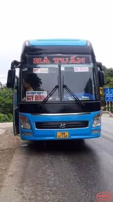 Hà Tuấn Bus Lines Bus-Front Image