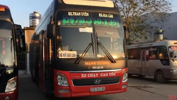 Anh Nguyên Bus Front Image