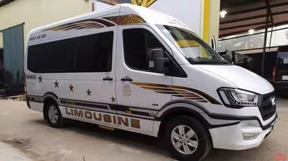 Nhật An Limousine Bus-Side Image