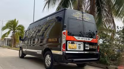Anh Tùng Limousine Bus-Side Image