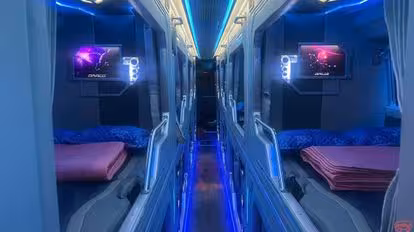 Travel Holic Bus Bus-Seats layout Image