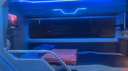 Travel Holic Bus Bus-Seats Image