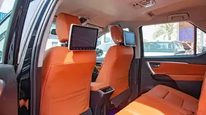Smart Car Travel Bus-Side Image