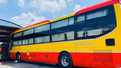 Tuấn Nga Bus-Side Image