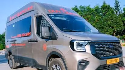 Duy Quang Limousine Bus-Side Image