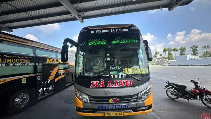Hà Linh Bus Front Image