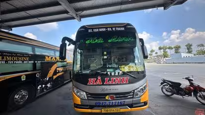 Hà Linh NT Bus-Front Image