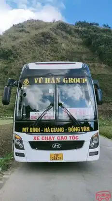 Vũ Hán Group Bus-Front Image