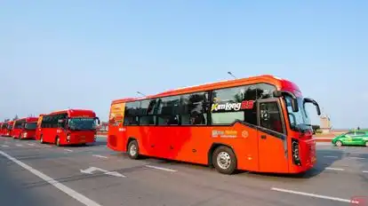Futa Hà Sơn Bus-Side Image