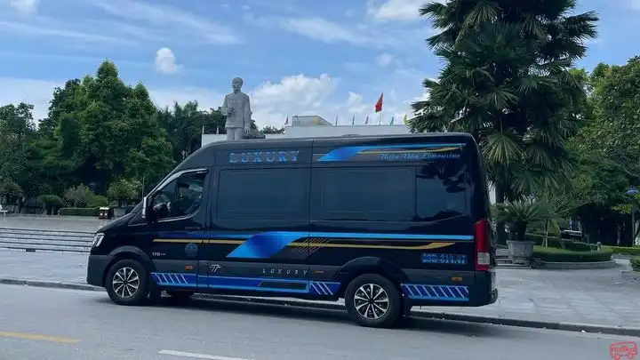 Thiện Vân Limousine Bus Front Image