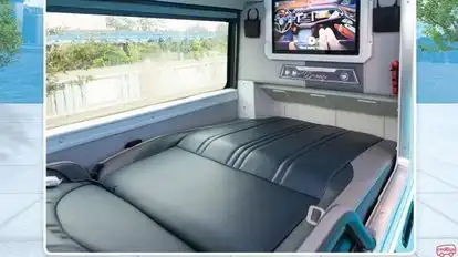 HM Happy Car Bus-Seats Image