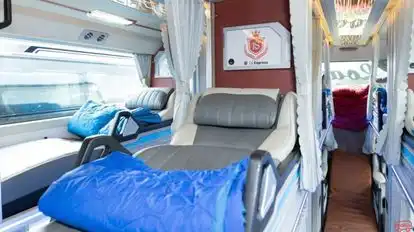 Loan Sáng Bus-Seats Image
