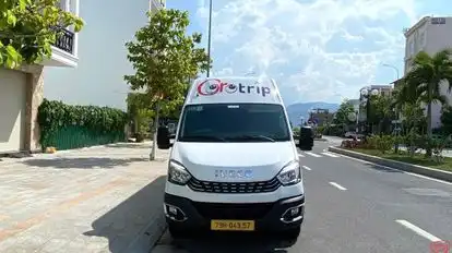 Gorotrip Limousine VIP Bus-Front Image