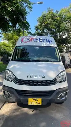 Gorotrip Limousine VIP Bus-Front Image