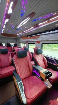 AK Group Bus Bus-Front Image