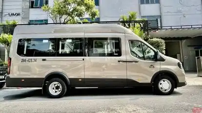 Đông Bắc Travel Bus-Side Image