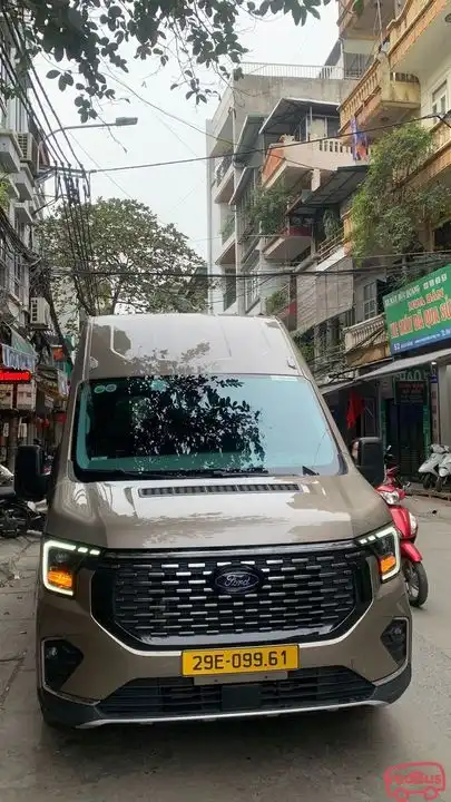 Đông Bắc Travel Bus Front Image
