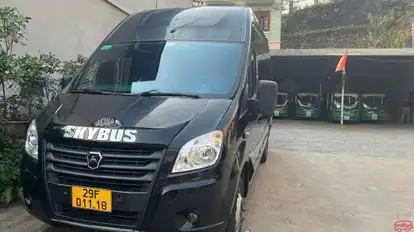 Luxury Van Limousine Bus-Side Image