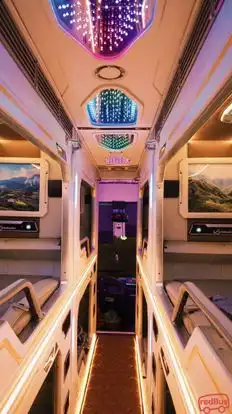 Luxury Van Limousine Bus-Seats layout Image