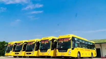 Văn Minh Bus-Side Image