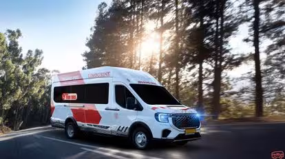Hoàng Phú Limousine Bus-Front Image