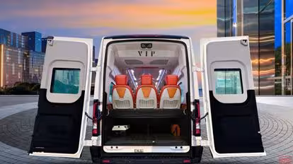 Hoàng Phú Limousine Bus-Side Image