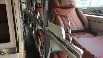 Phương Trang Bus-Front Image