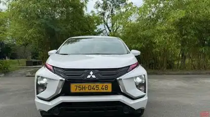 HUE HAPPY TRAVEL Bus-Front Image