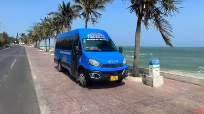 DVP Express Bus-Front Image