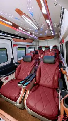BB Limousine Bus-Seats Image