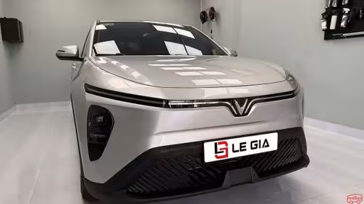 Lê Gia Bus Front Image