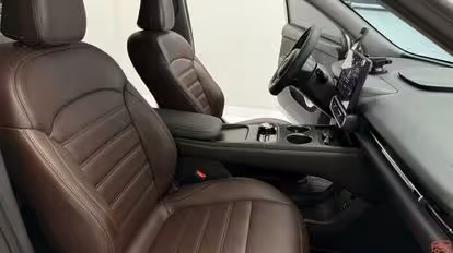 Lê Gia Bus-Seats Image