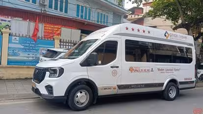 Phan Travel Limousine Bus-Side Image