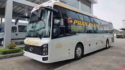 Phan Khánh Bus-Front Image