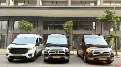 Việt Luxury Travel Bus-Front Image