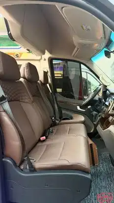 Việt Luxury Travel Bus-Side Image
