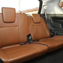 Hire 7 Seater Toyota Innova A/C Bus in Bangalore