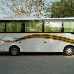 Hire 25 Seater Ashok Leyland  A/C Bus in Vadodara