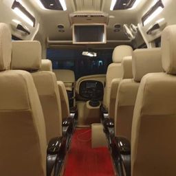 Tempo traveller rentals in Delhi