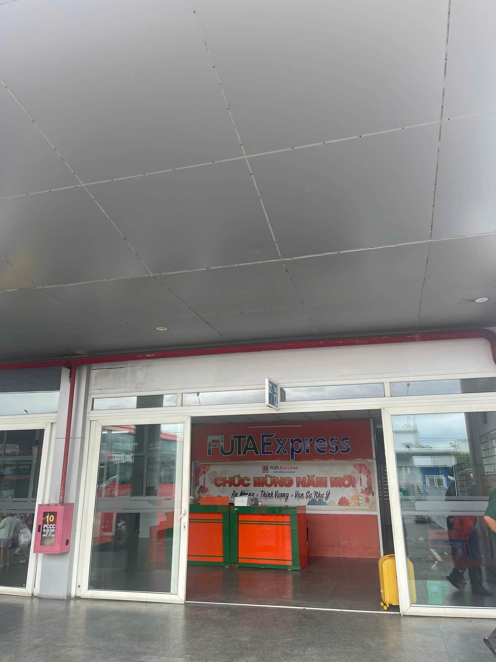 Futa Express xe khach bến xe Trung Tâm Đà Nẵng