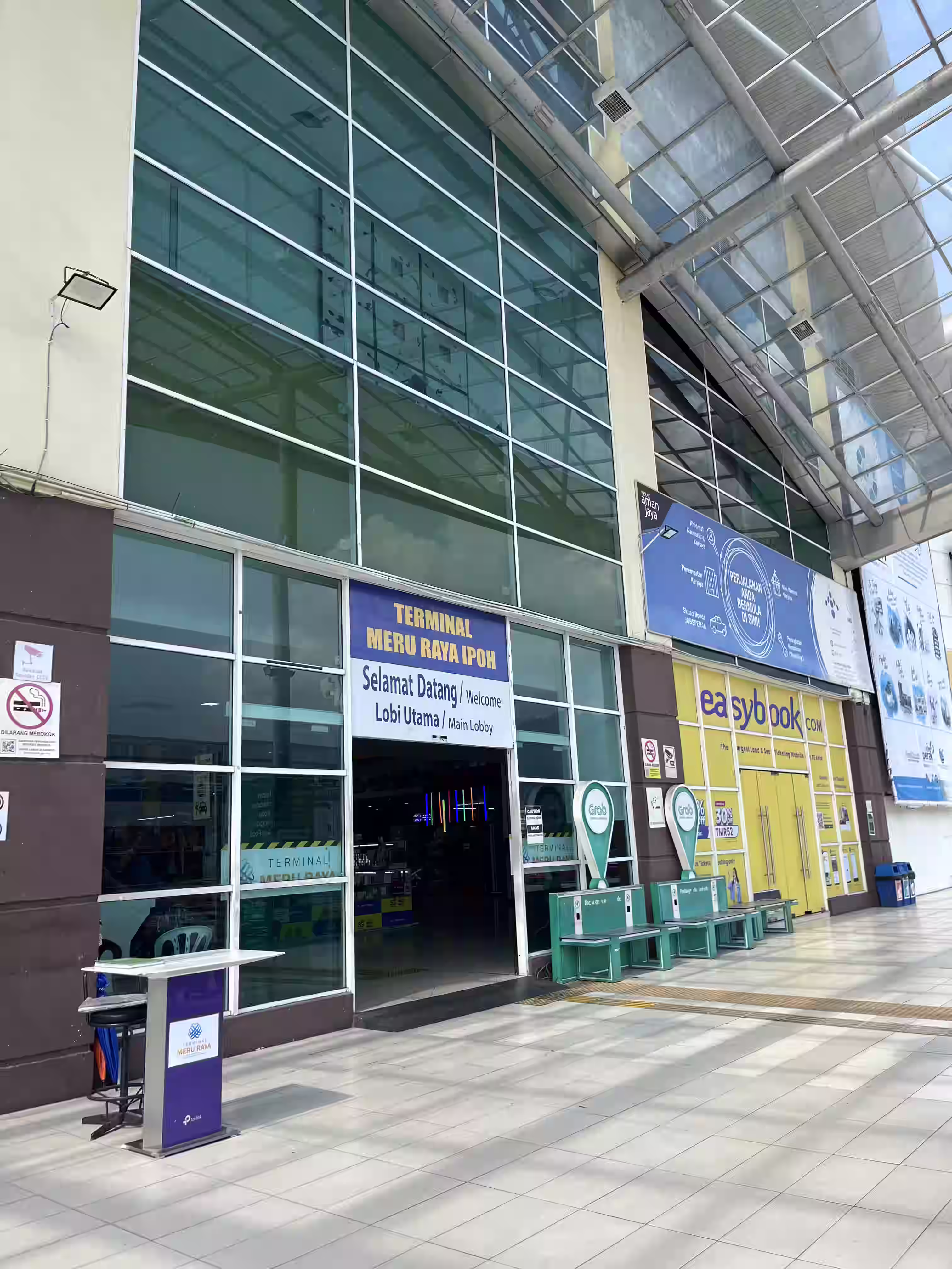 Meru Raya Boarding Gates