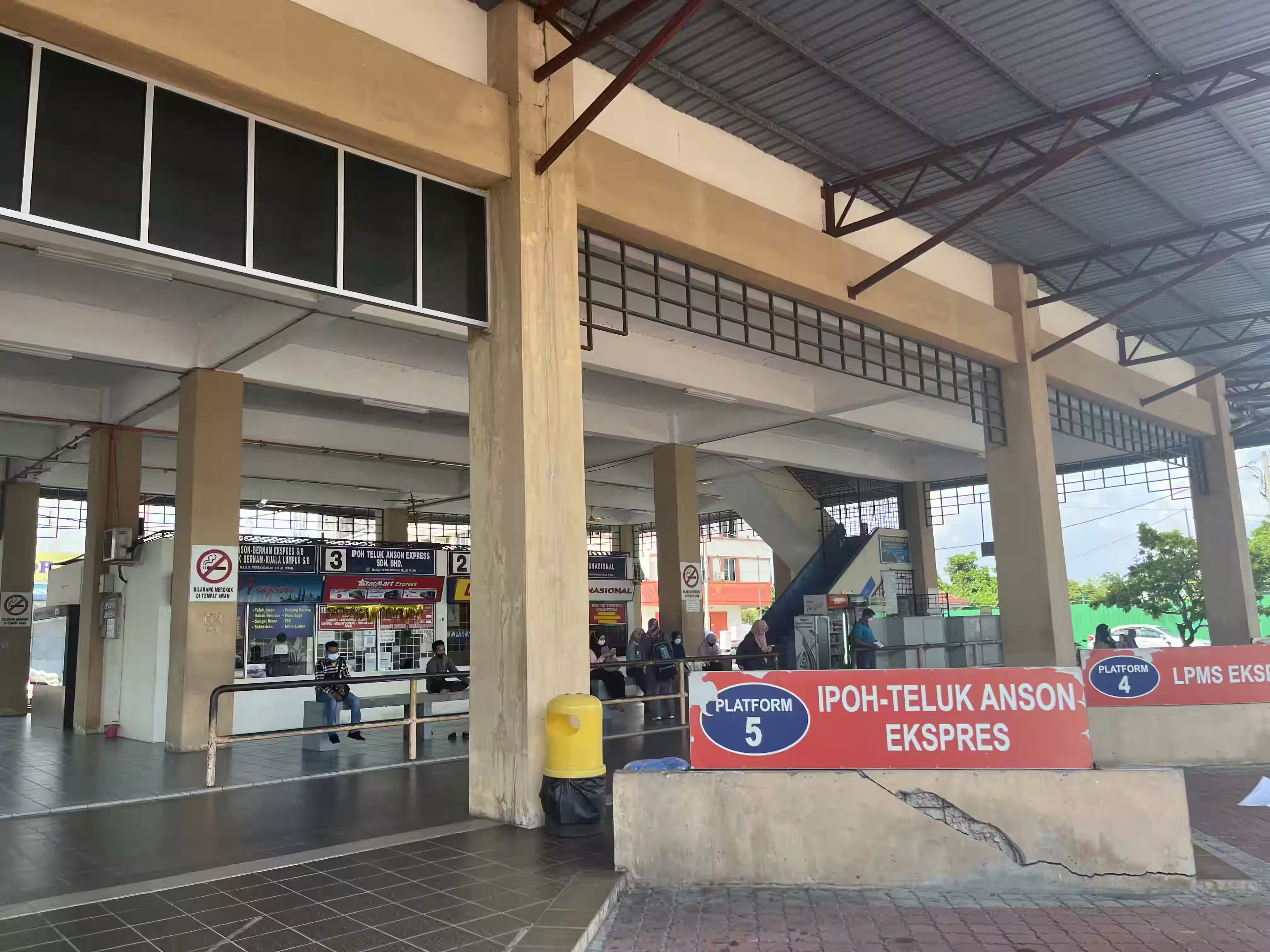 Teluk Intan Bus Bay